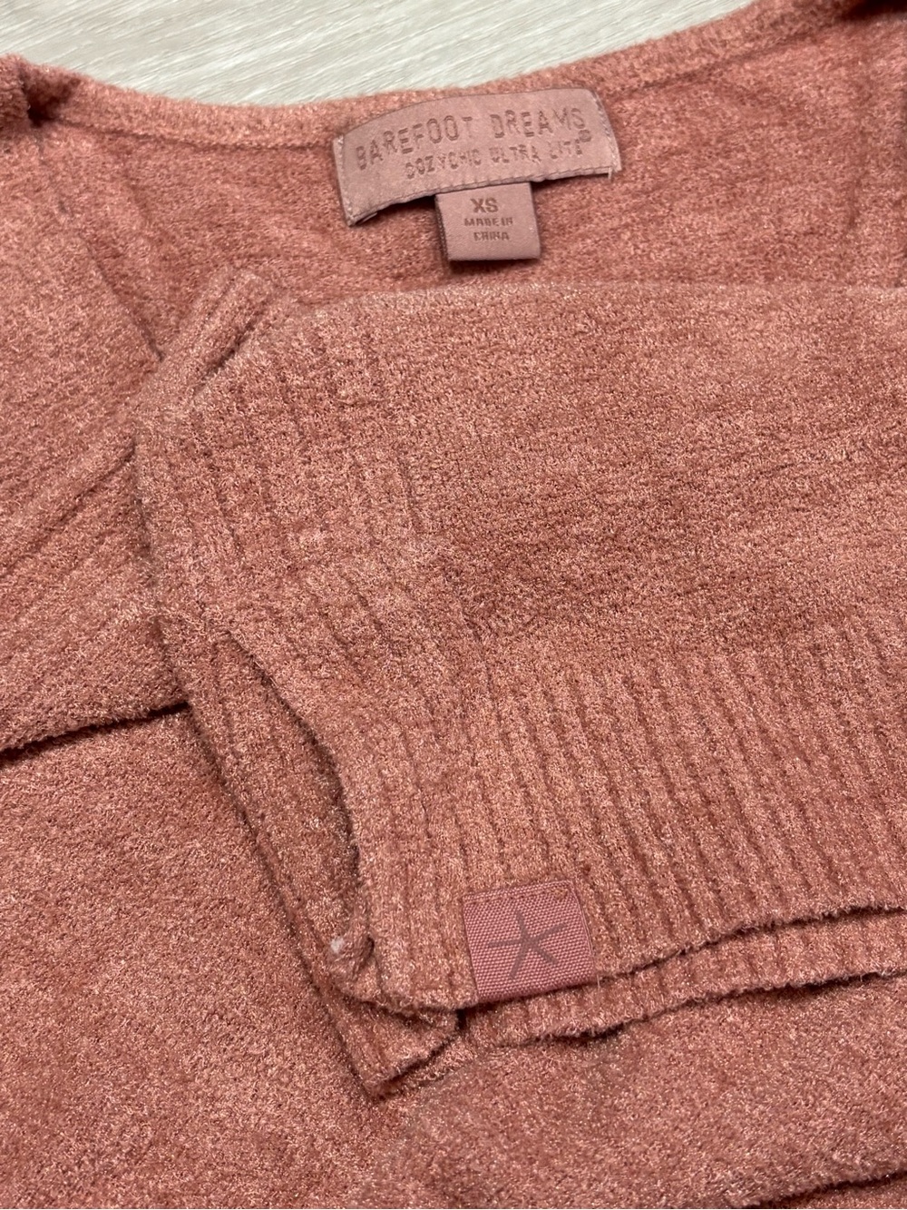 Barefoot Dreams CozyChic Ultra Lite in Pink Clay - Size XS - Picture 7 of 7